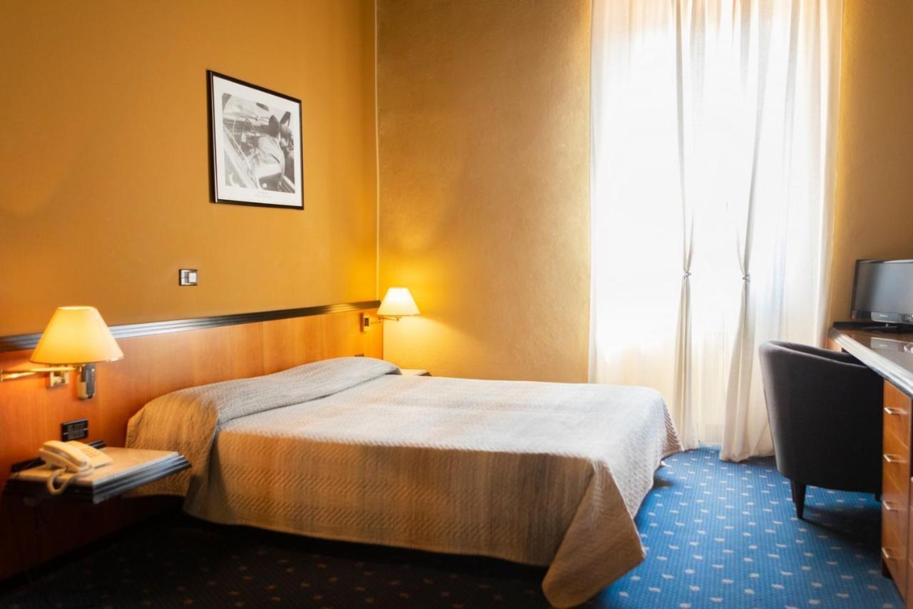 Hotel Milano Pool & Garden Salice Terme Exteriér fotografie
